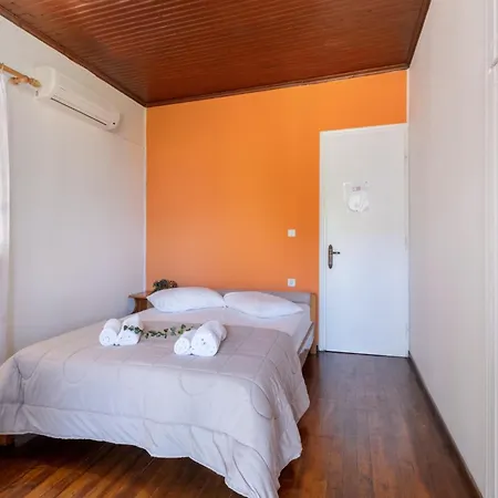 Apartment Krinos 4 Charadhiatika